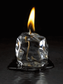 горящая свеча картинка